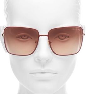 TOM FORD 
HEATHER TF0739
Gold/Bordeaux/Brown Gradient Sunglasses
